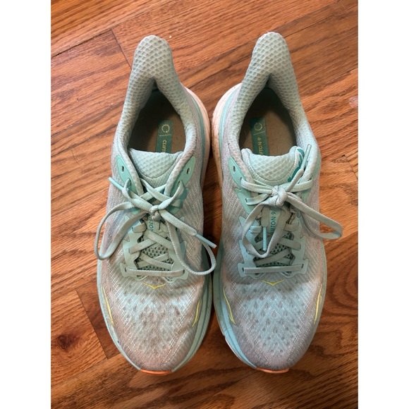 Hoka Women's Clifton 9 in Seafoam/Aqua Breeze - Picture 2 of 6